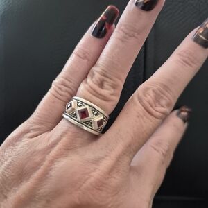 Elegant Silver and Red Gemstone Ring